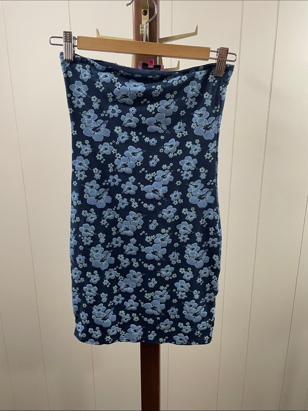 Edikted Island Girl Strapless Tube Mini Dress Blue Floral